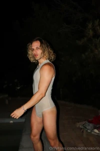 Una nueva era de bodysuit part 1