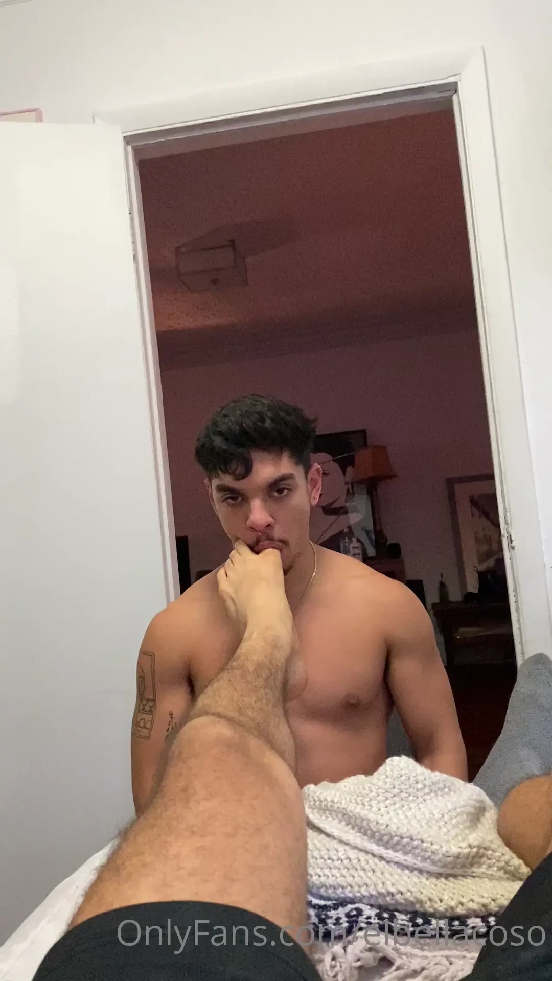 Here s a worship video for my foot fans feat wolfcumr we re moving to 
