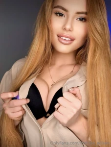 Hot beauty jennyredheadqueen is all alone now and needs new attention part 14