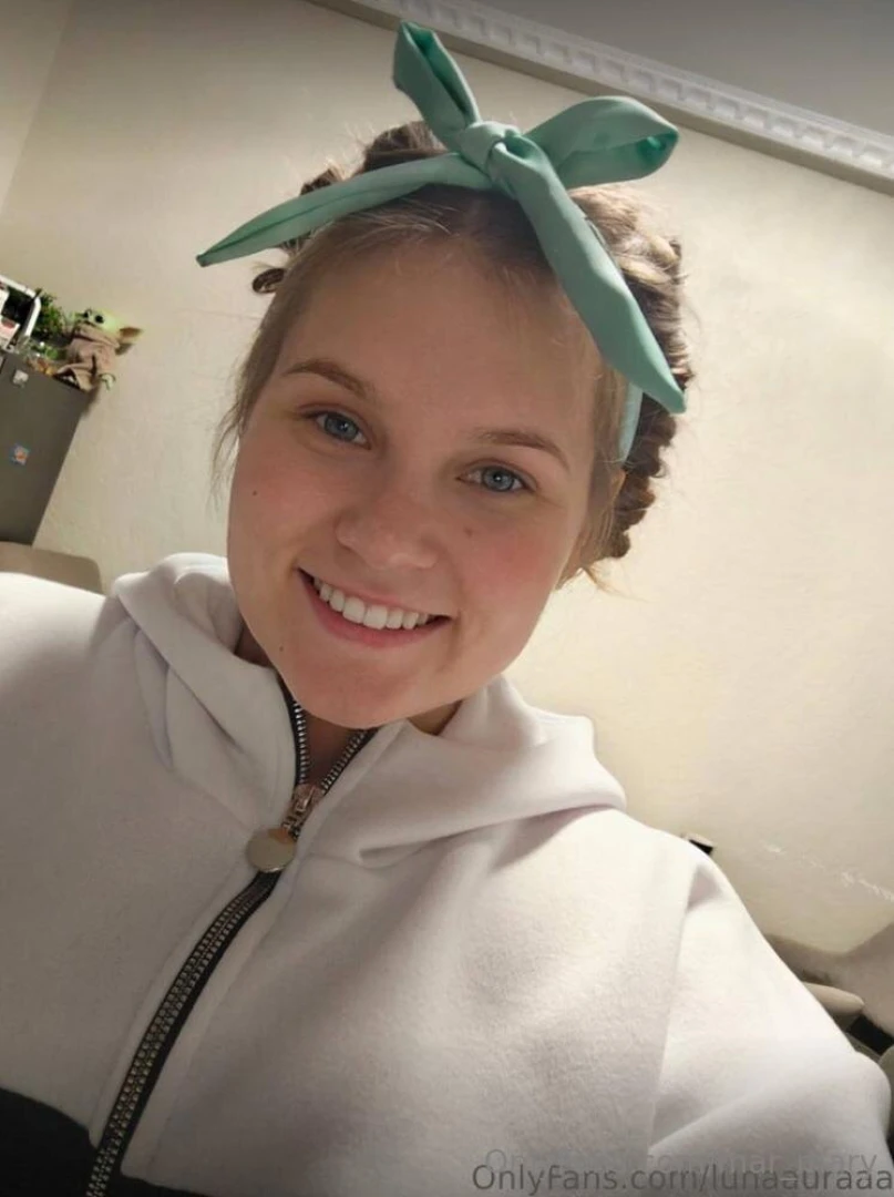 This pretty babe lunaauraaa is crazy about how you can possess her she part 275 