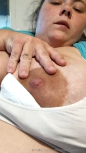 Tigolebitties i been so fkn hrny