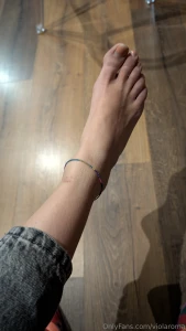 Devo andare a fare pedicure