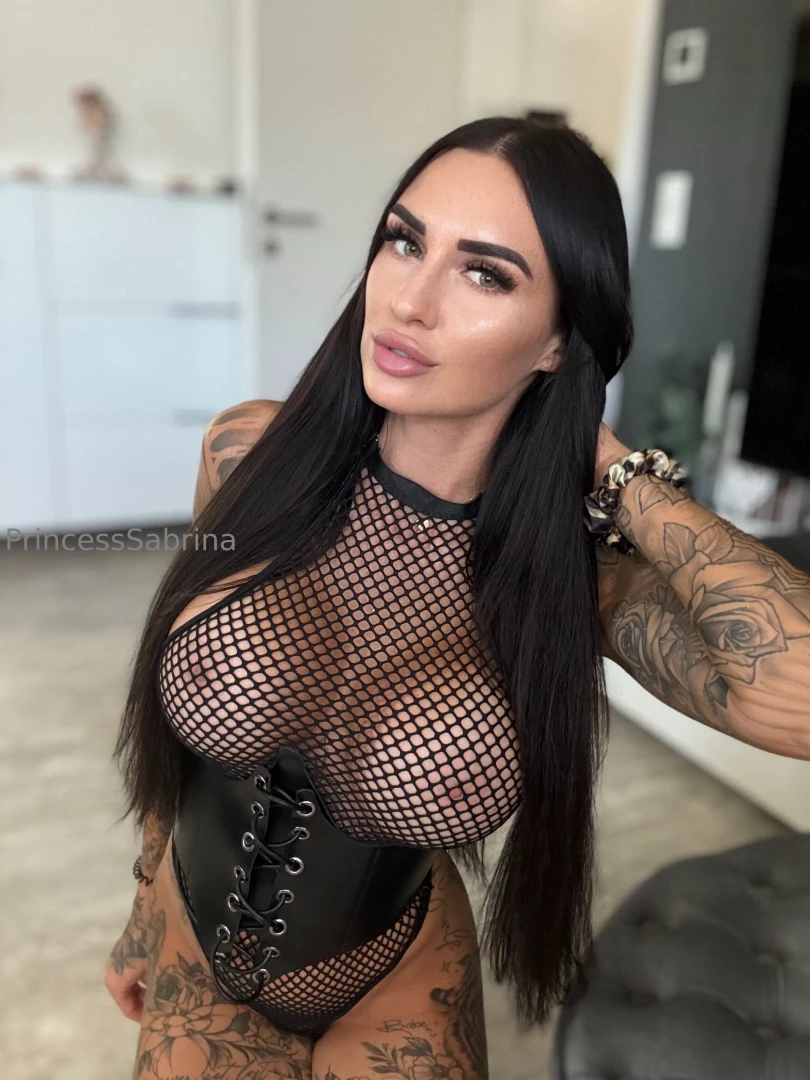 Babe soll ich dich ein bisschen ablenken 