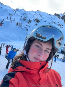 Goshhhh i love winter and that natural glow it gives me