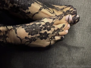 My cute perfect little feet in lace stockings i want you to put them