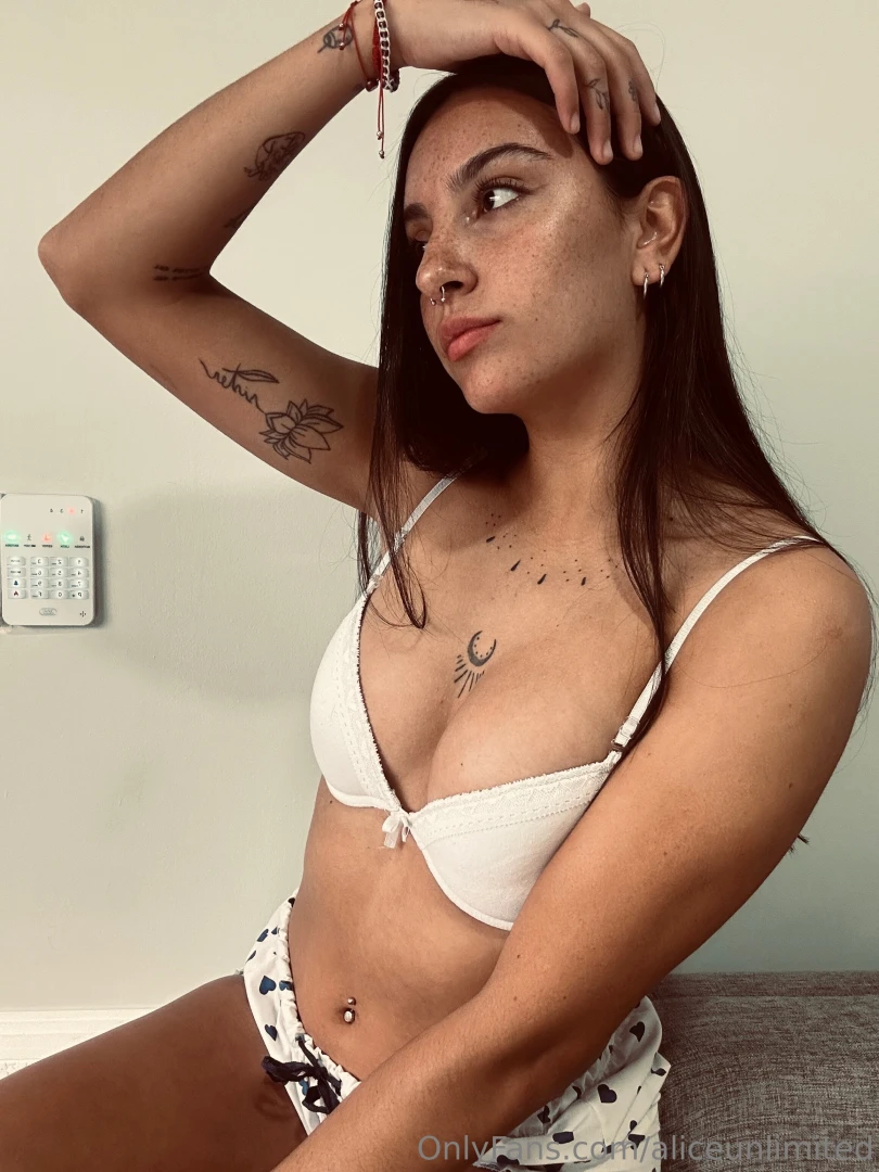 Soft lips slow touch late night thoughts 