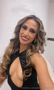 Funday friday yeah wanna join me tonight