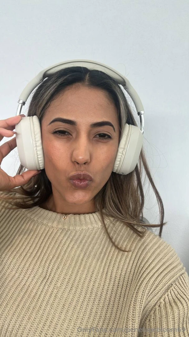 I believe that music is a way to express our emotions what s your 