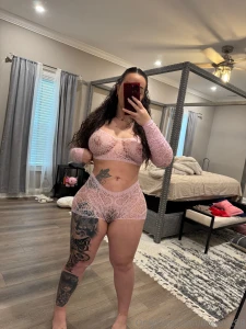 Like if you think im cute in pink dm if you want to see more