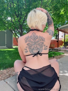 Did ya know i have a back tattoo well now you do
