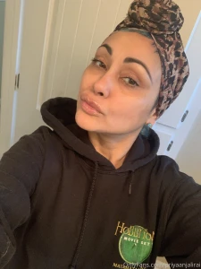 Let s chat i would love to know what turns you on the most