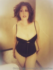 If you are a sub on my vip you will see the good stuff from this shoot part 1