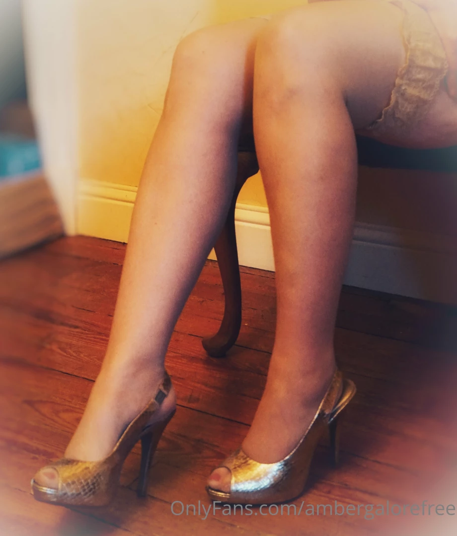 Where are my leg lovers 