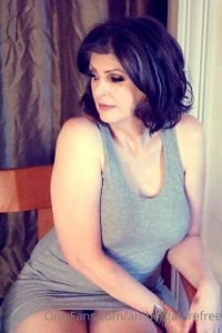 Do to wonder if i m wearing panties or not