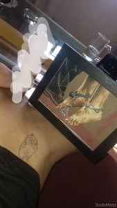 Me compraron un dibujo y me dieron propina por mandarle ademas esta