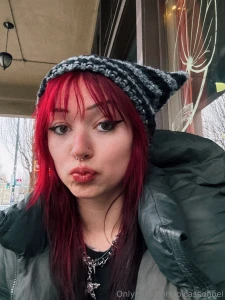 Hi babes how are you do you like the red i hope everyone had a lovely