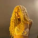 blondie_tina