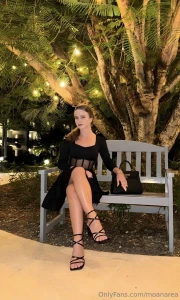 Atmosphere lights i m in black what s missing for a perfect evening