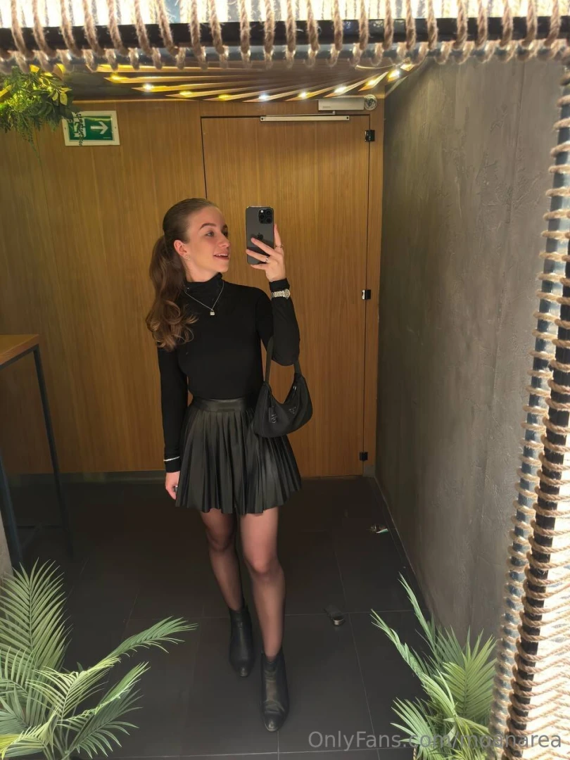 Look how much i like the colour black 