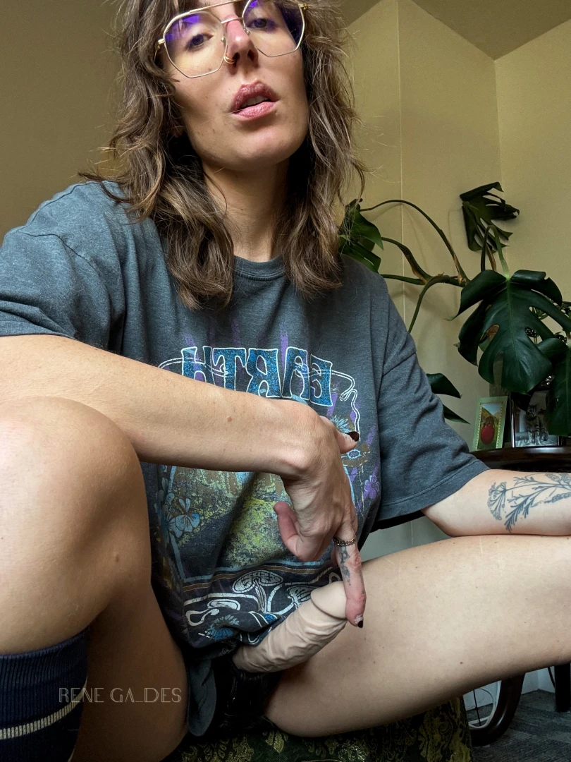 Say good morning to mommy and her strap-on cozy edition part 1 