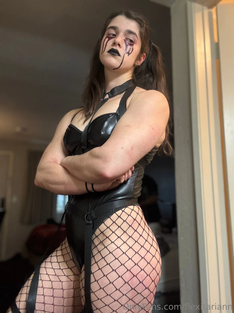 Loved this fit gives me dommy muscle mommy vibes part 1 