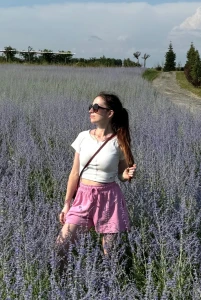 I m waiting maybe you want to undress me leave me a tip baby and i ll