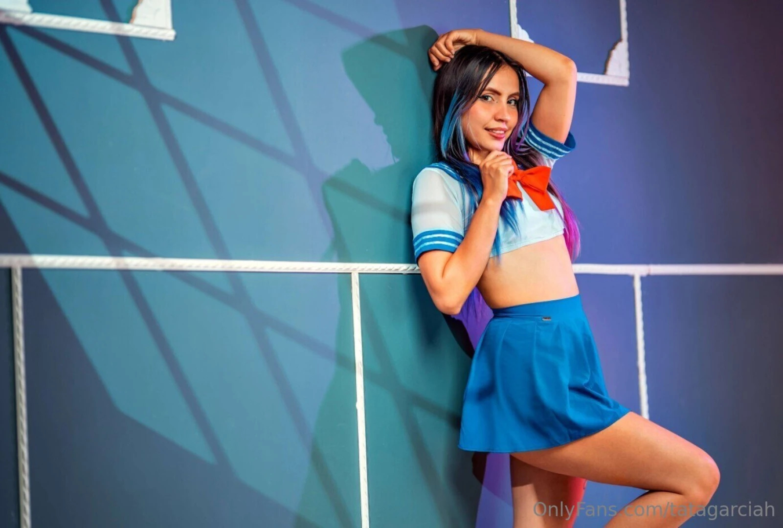 Come here i want tell you a little secret 