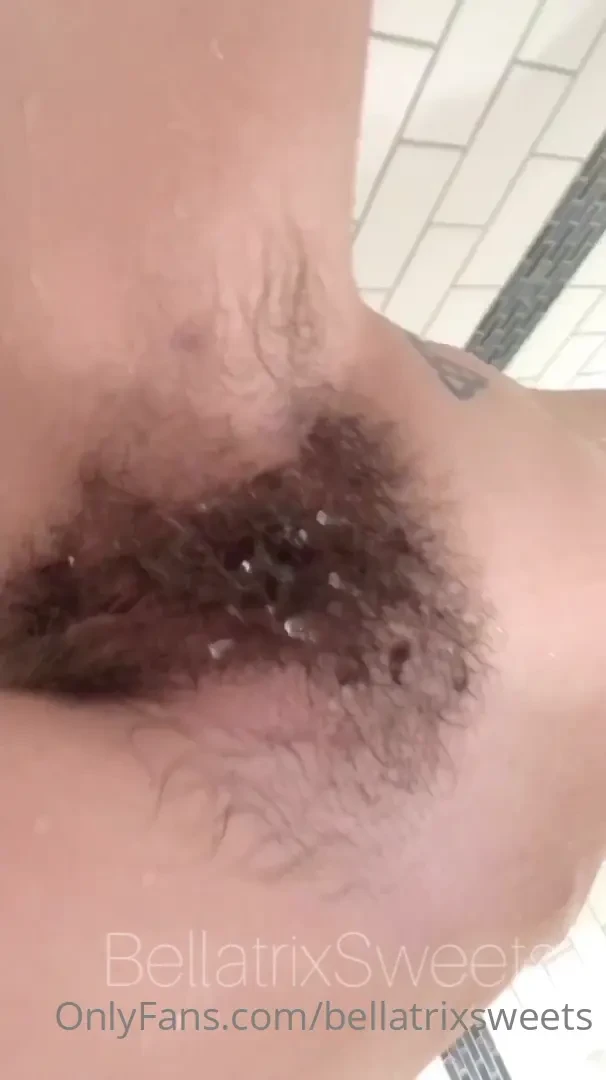 Licking my hairy armpits and showing you my hairy pussy wanna shower 