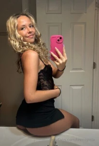 Does this outfit look cute what if i take it off instead