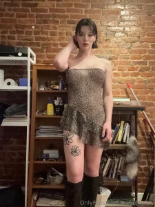 I got this new dress but it s wayyy shorter than i anticipated in the