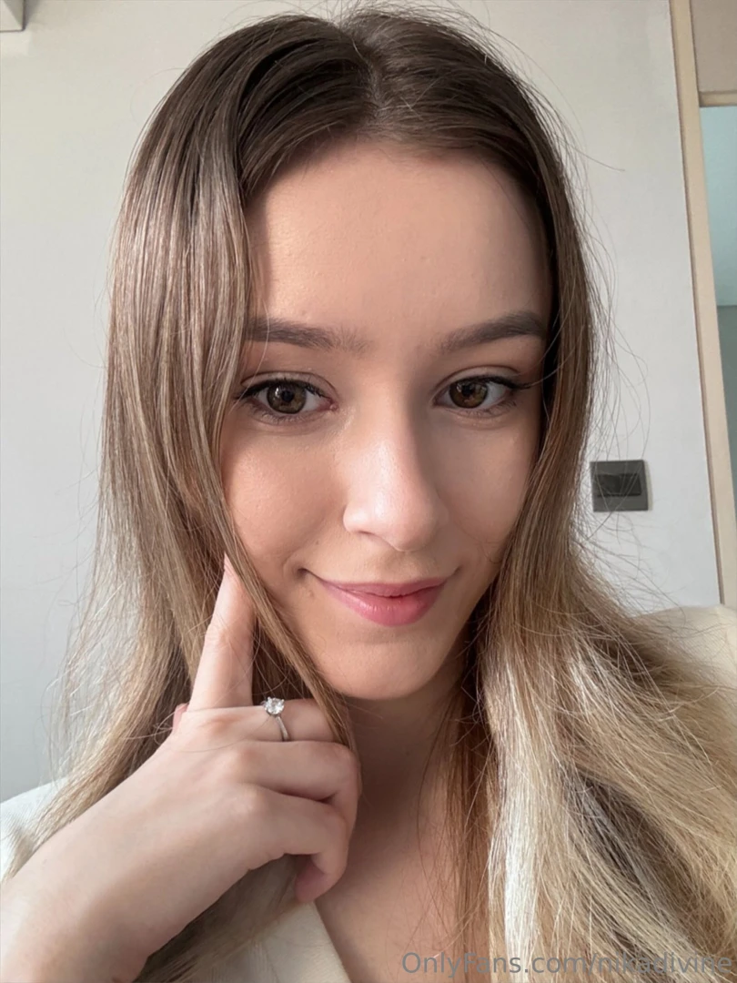 I m learning the art of seductive charms using my sweet cheeks 