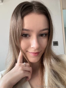 I m learning the art of seductive charms using my sweet cheeks