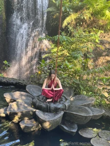 Resonating with the terrain