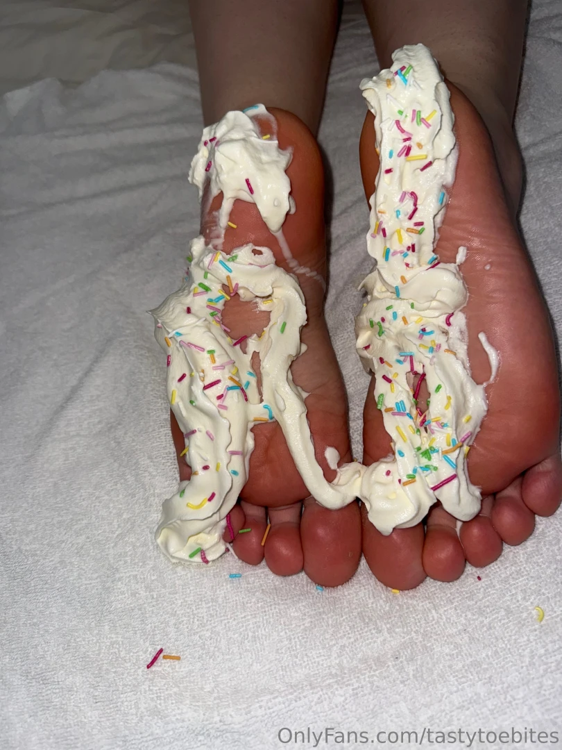 Meow going to upload more content of my cute creamy sprinkly soles 