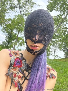 Tell me all your secrets i will keep them safe