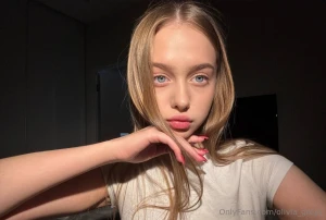 Lost in the night only my computer and i know what i m up to