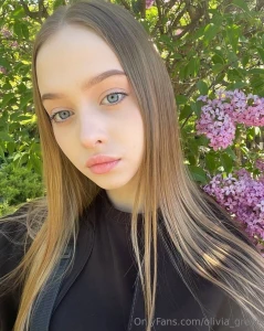 Maybe it s just a selfie or maybe it s a small story with no title yet