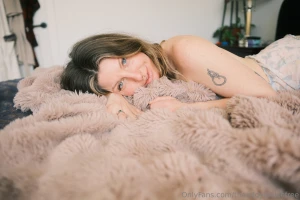 Can we spend all day in bed together i ve made my page only 3 90 so