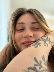 A passionate relationship is when he brings you a bouquet of flowers