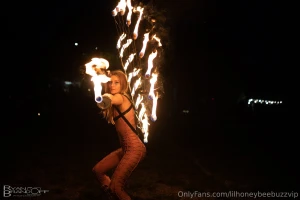 Watch me move feel the heat can you handle how hot i get when i m in