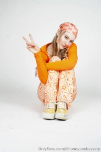 This orange got me actin like a juice box wanna taste