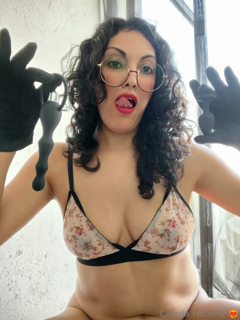 Do you want me to play with my ass or should i tell you what to do 