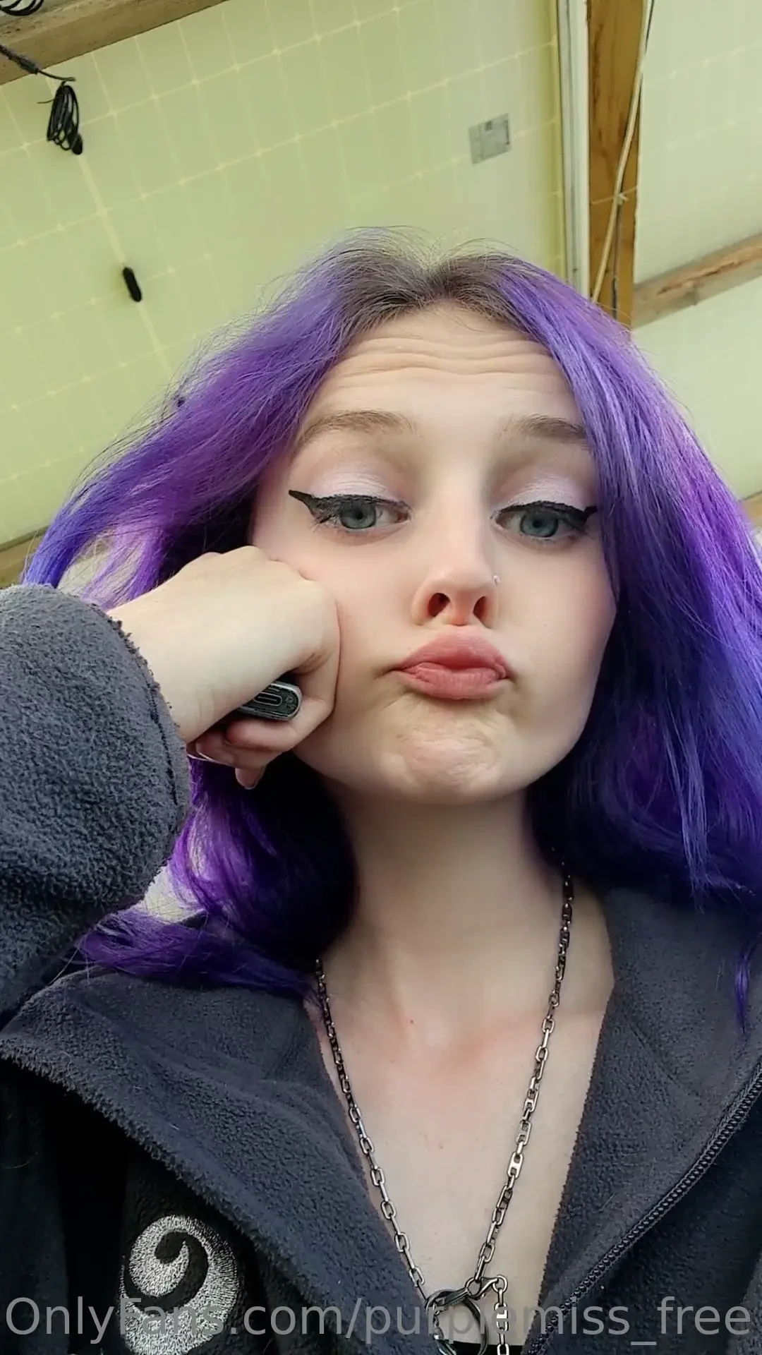 Hey you what you up too gt lt i think you forgot something over here 