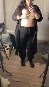 Hiii i spent this month working my ass off and then vacationing my ass