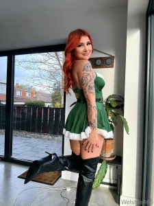 Let me be your hoe hoe hoe