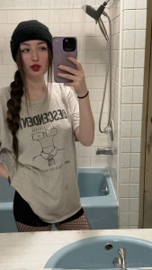 Don t hide tell me your first thoughts when you saw me