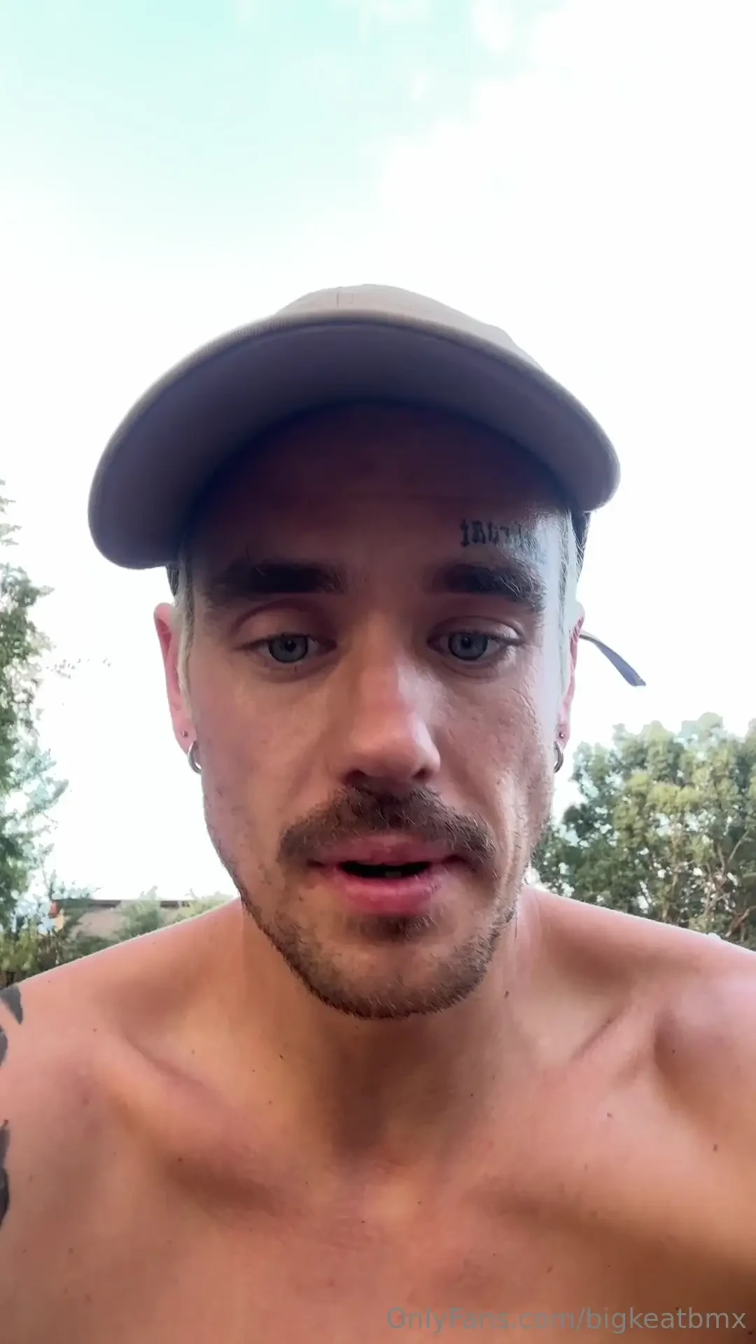 Here s little solo bmx action it s hard to get good filmed solo clips 