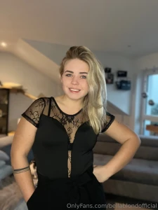 Wie gef llt dir denn mein neues oberteil ist das zu sexy f r ein