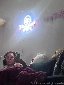 Who s ready for some topless playoff reviews of tonight s clippers vs