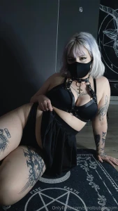 Just took a few pics for y all in my harness and skirt do you like the